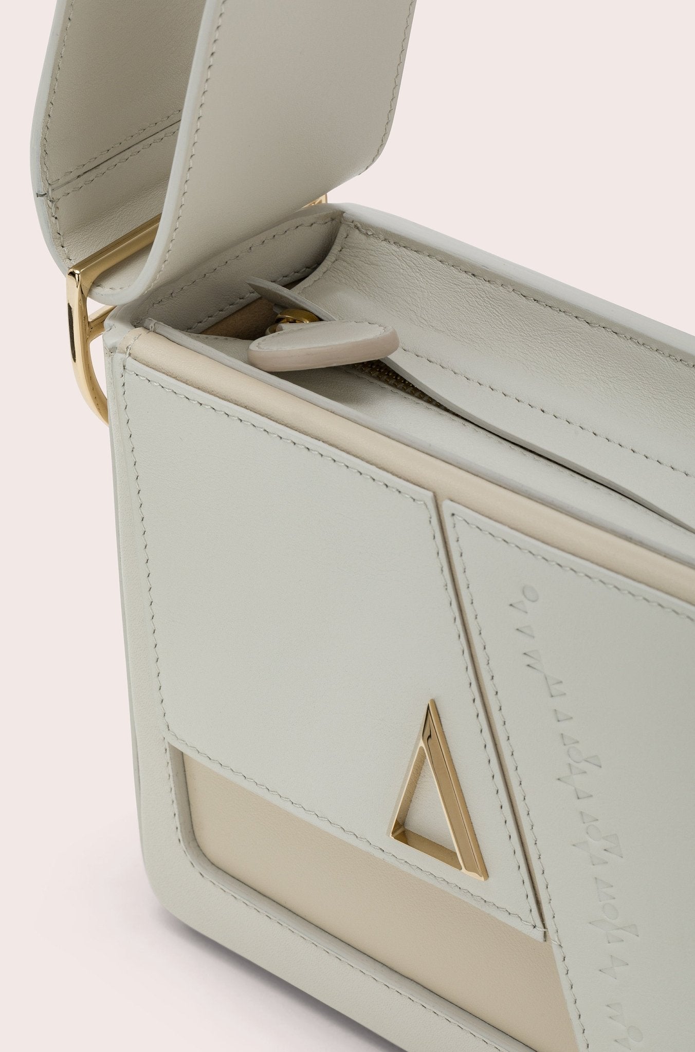 White Cream "The Lift" Bag in NAPPA Calfskin leather - Monte Sharp